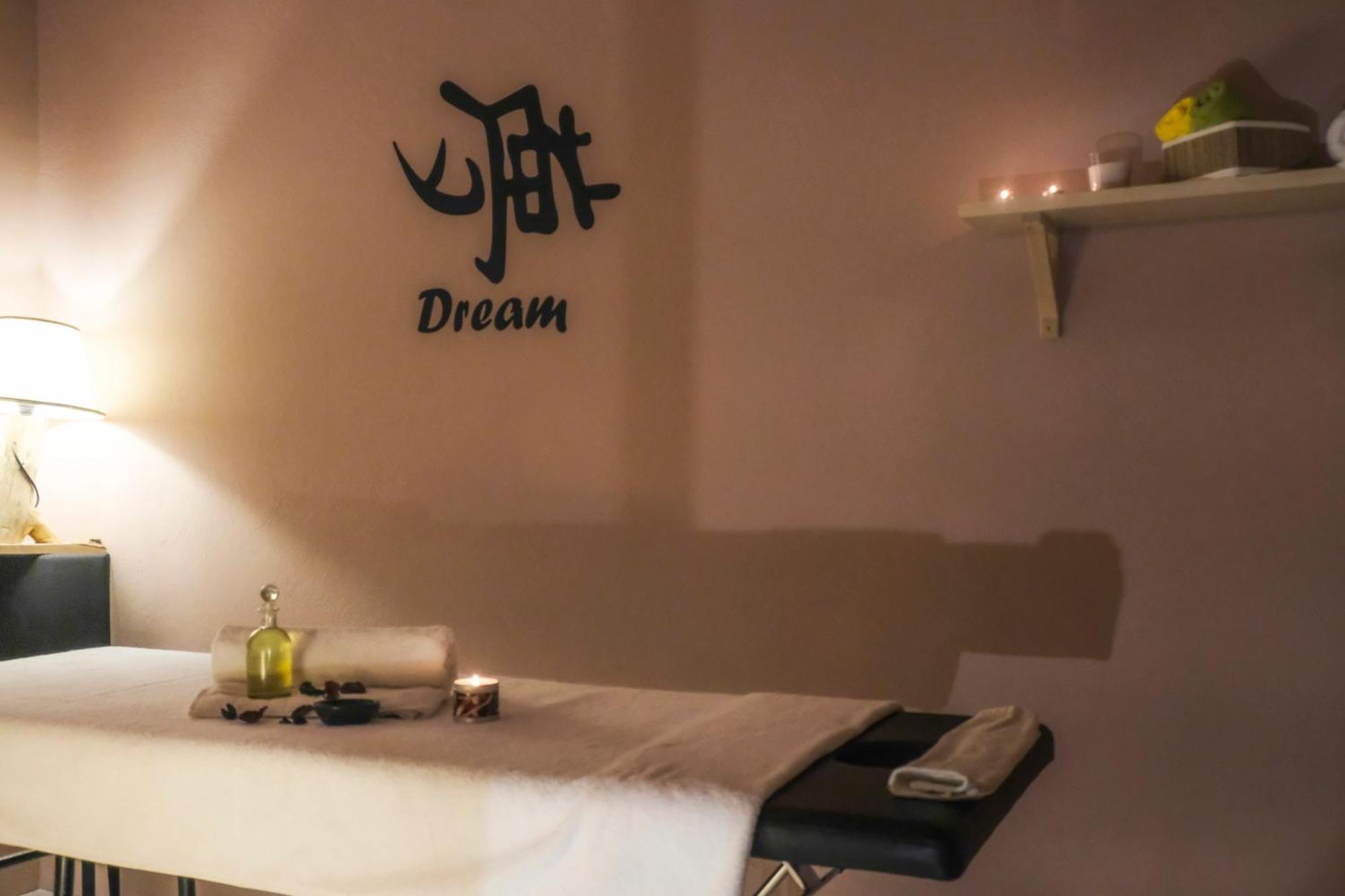 Lotus Center Apartment Athens Ngoại thất bức ảnh
